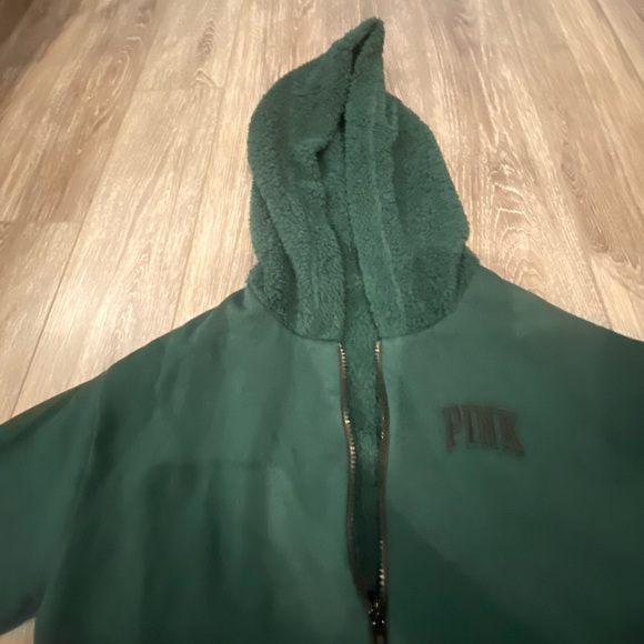 VS Pink Reversible Sherpa Jacket - Picture 2 of 7